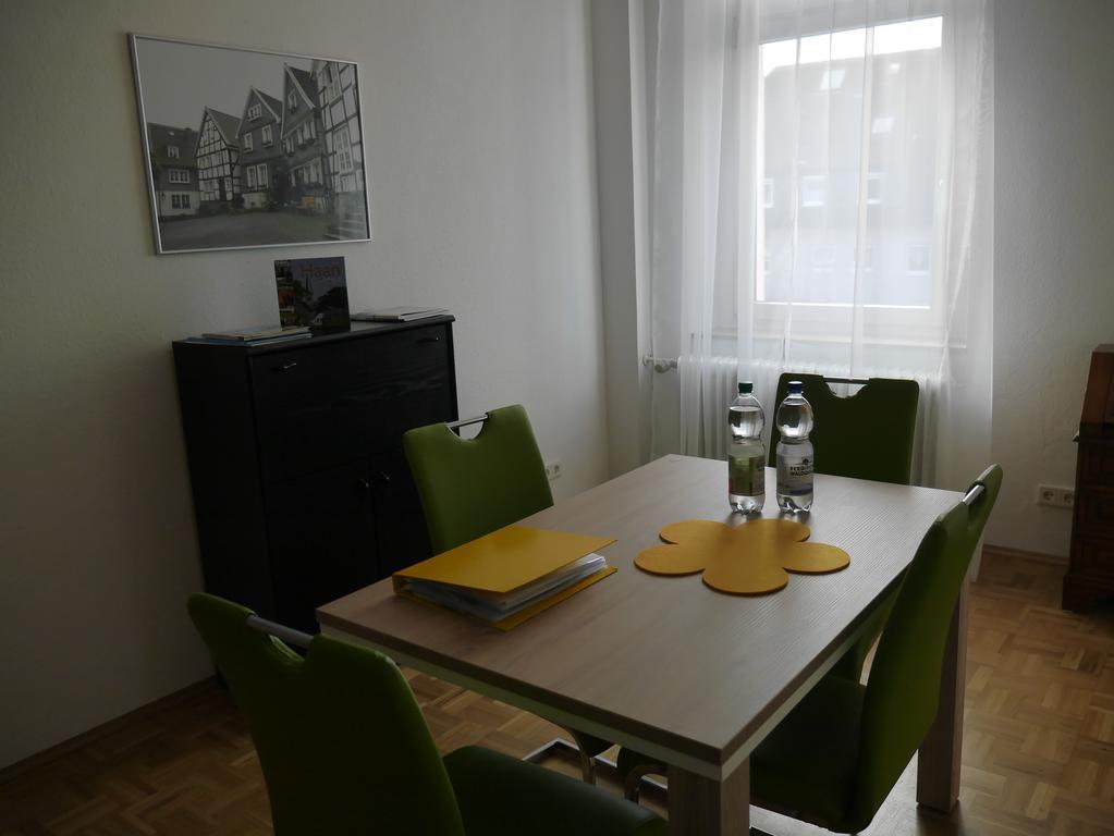 Schoene Ferien Und Messewohnung Naehe Duesseldorf Und Koeln Haan Exteriör bild